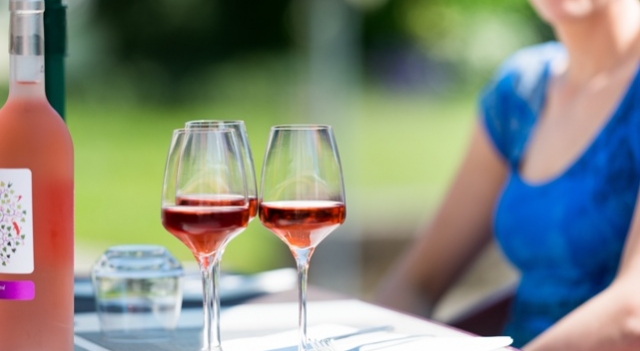 rosé_table.jpg