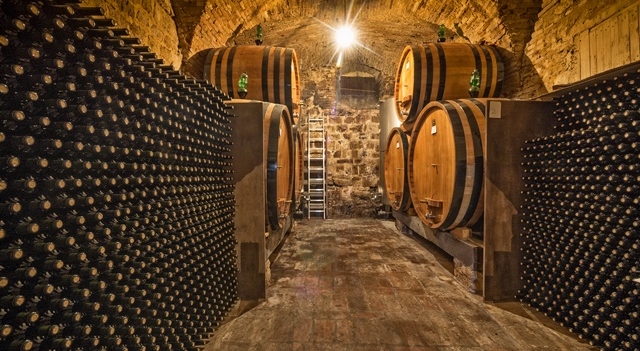 cave-a-vin-vieillissement-credits-Fotolia.com.jpg