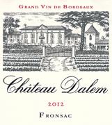 Le merlot, qui s'affiche seul sur l'étiquette (selon la règle européenne), est complété d'une goutte des deux cabernets ; il est bien au coeur de ce vin à la robe profonde et au bouquet intense et complexe associant les fruits noirs à un puissant boisé aux nuances de vanille, d'épices et de caramel. Le boisé est aussi très présent en bouche, où le vin se montre harmonieux, charnu, soyeux, de belle longueur et très frais. Il devrait s'exprimer davantage dans quelques années.
