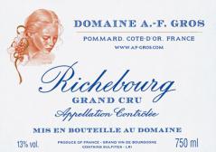 Le nez demande un peu d'aération pour délivrer ses parfums de groseille et de framboise rehaussés d'épices douces. En bouche, on découvre un vin sur la fraîcheur, équilibré et délié, mais plus austère en finale. Quelques années de garde lui seront profitables.