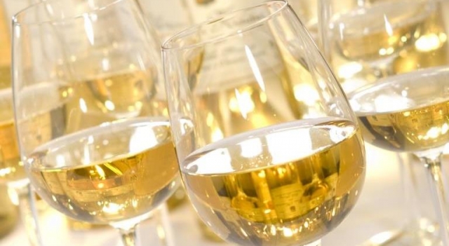 verres-vins-liquoreux-Fotolia.com.jpg Verres de vins liquoreux du Bordelais