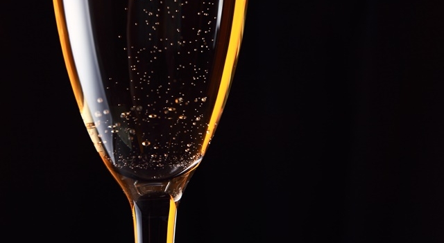 Les-fines-bulles-du-champagne-Fotolia.com.jpg Les fines bulles du champagne
