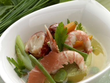 Accords mets & vins - Homard et langoustines en consommé clair