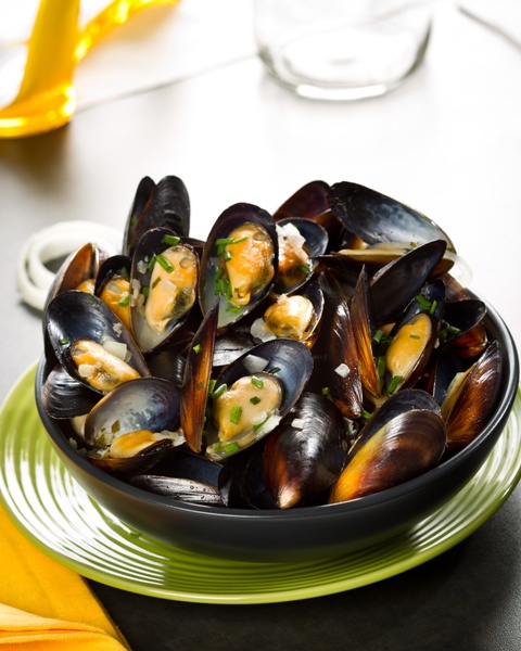 Accords mets & vins : Que boire avec des moules marinières ? | Guide ...